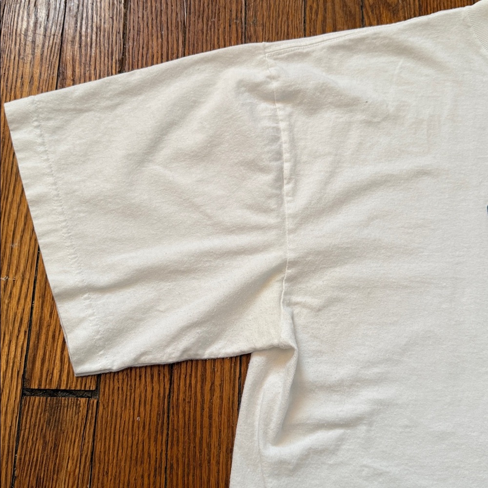 Early 2000’s adidas Vintage T-Shirt - Picture 4 of 11